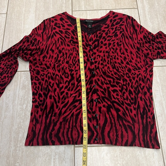 Sassy WHBM Sweater 3/4 sleeves - Picture 9 of 9